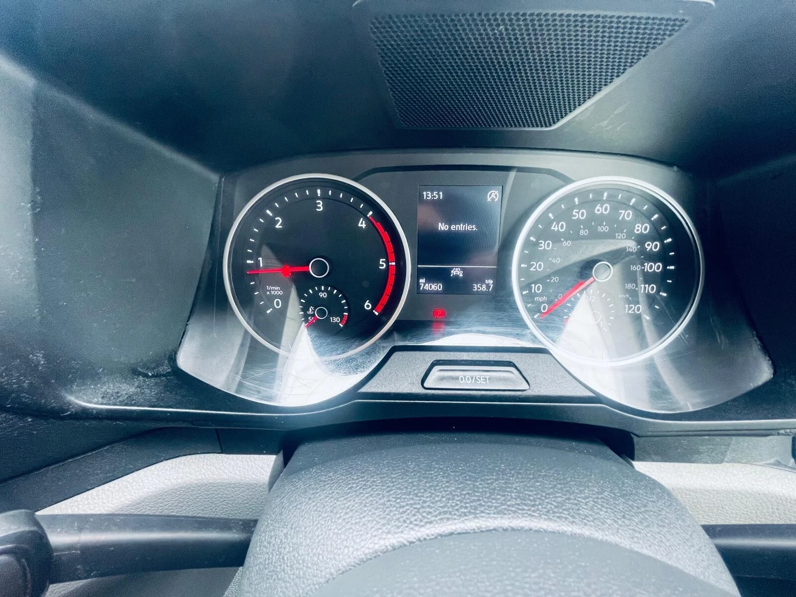 
								2021/71 volkswagen crafter 35 2.0tdi Luton tail lift Van Euro 6 ULEZ 74k full									