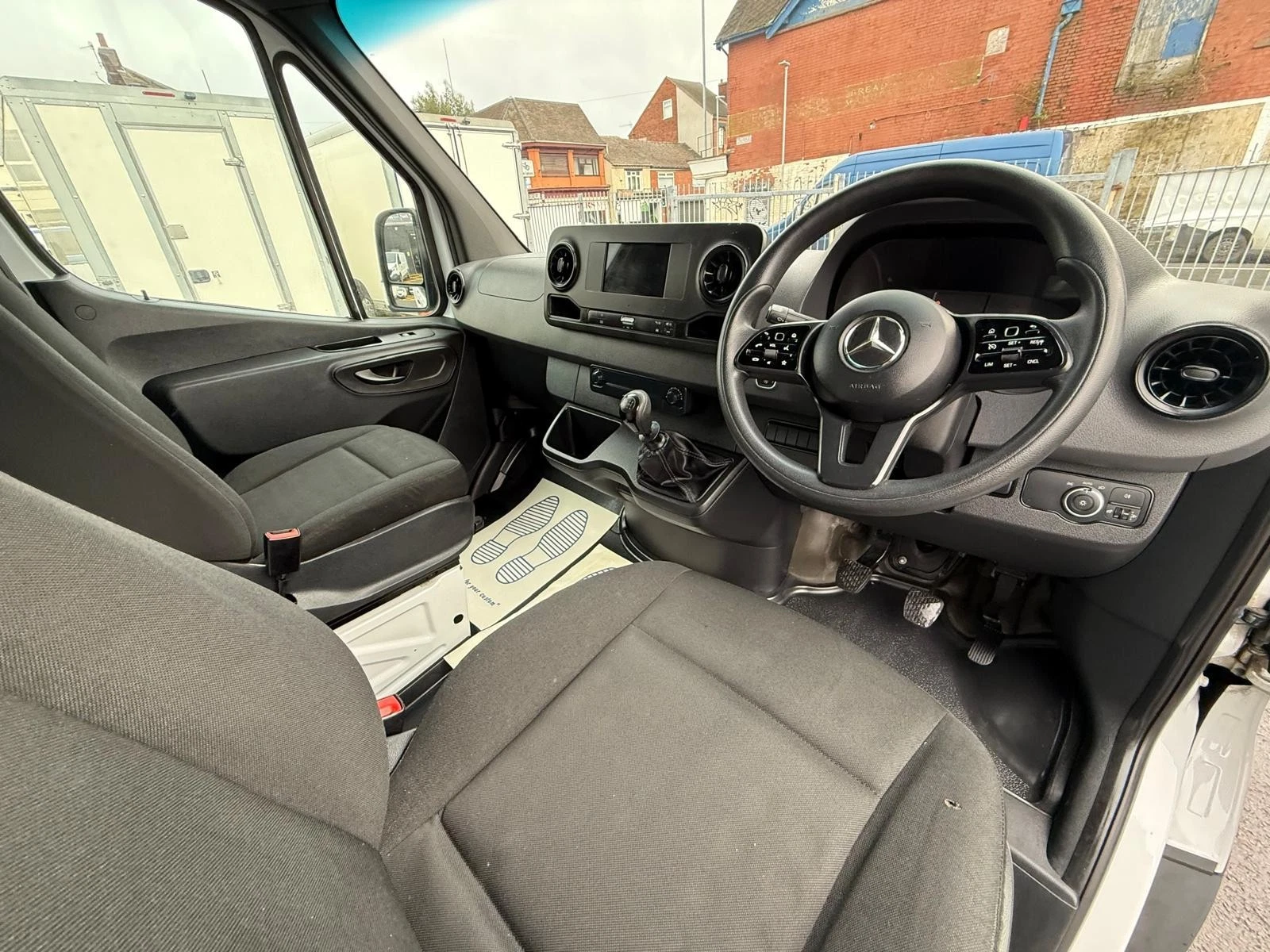 
								2021/71 Mercedes sprinter 314cdi l3 Luton low loader Euro 6 ULEZ COMPLIANT full									