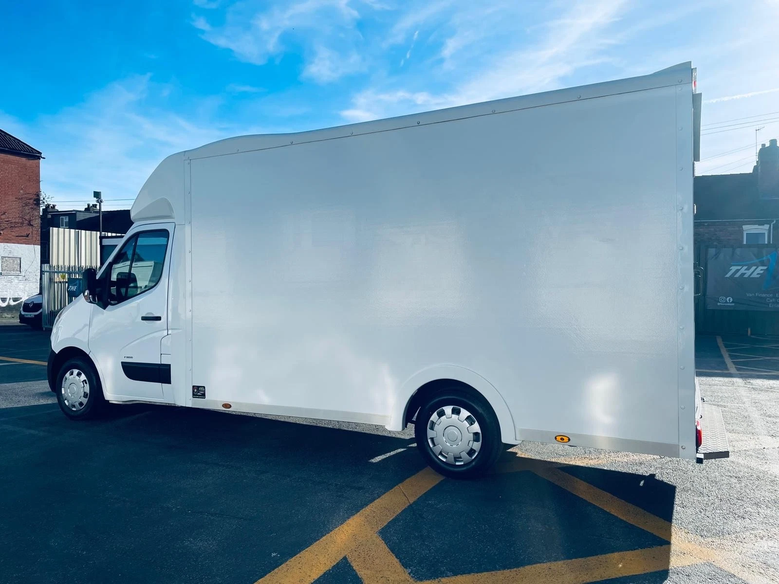 
								2021/71 Mercedes sprinter 314cdi l3 Luton low loader Euro 6 ULEZ COMPLIANT full									