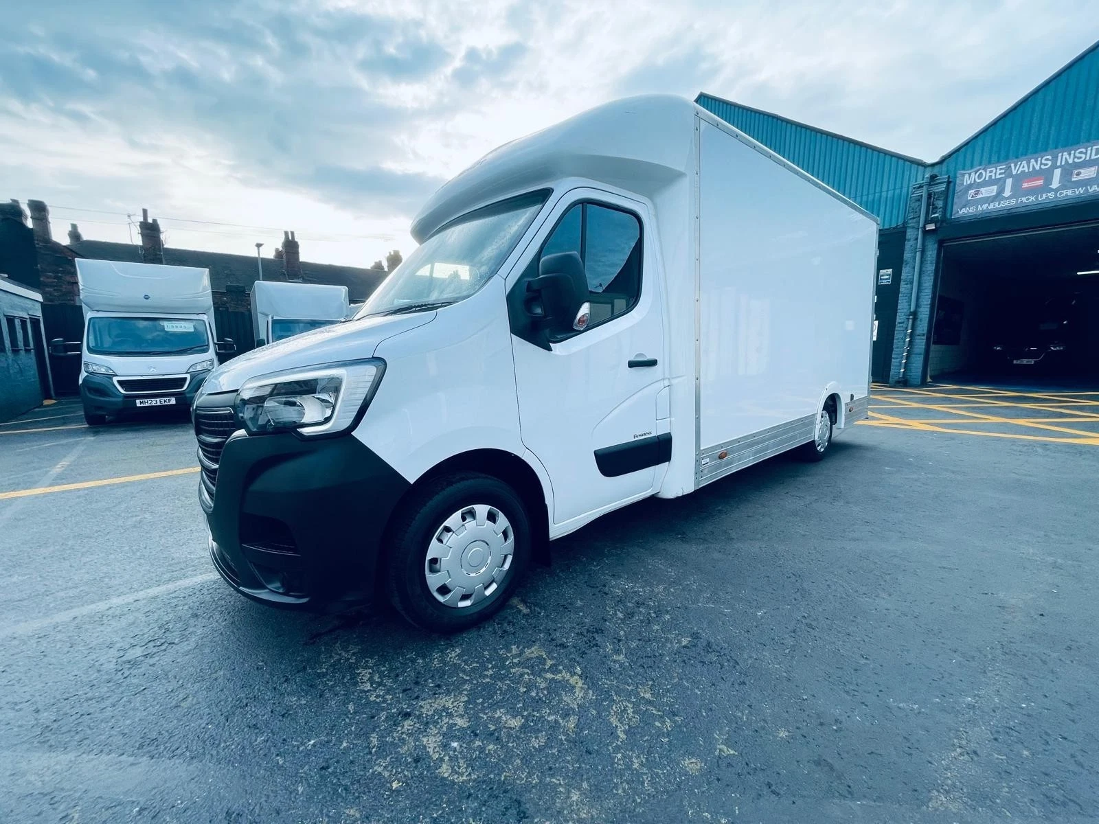
								2021/21 Citroen relay 2.0hdi l3 Low loader Luton Van Euro 6 ULEZ COMPLIANT 6 months AA warranty fsh full									