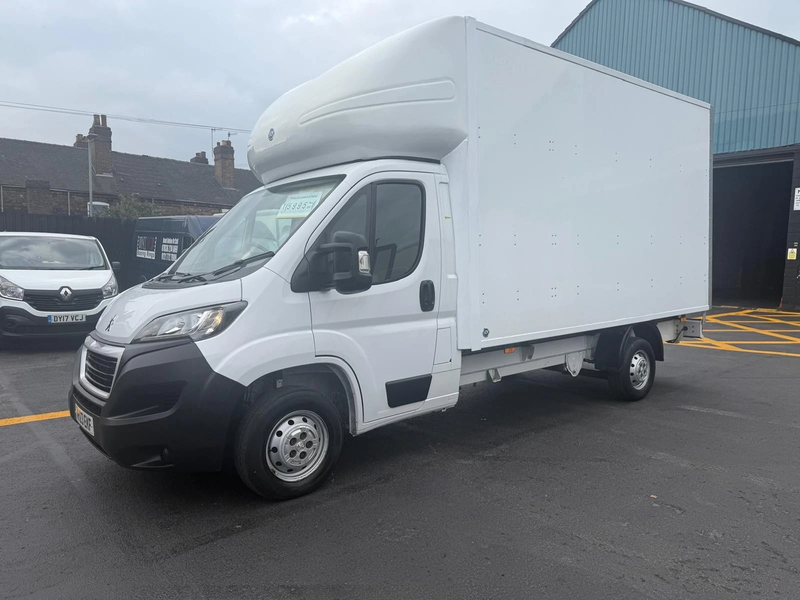
								2023/23 Peugeot boxer 4.3m Luton Van Euro 6 52k fsh 6 months warranty finance arranged fsh full									